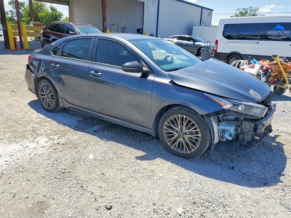 2024 KIA FORTE