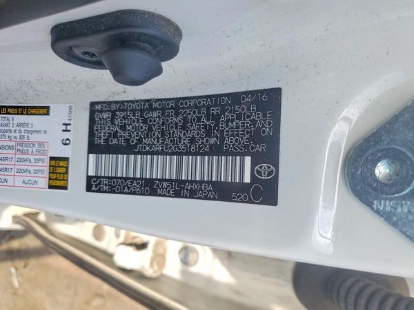 2016 TOYOTA PRIUS