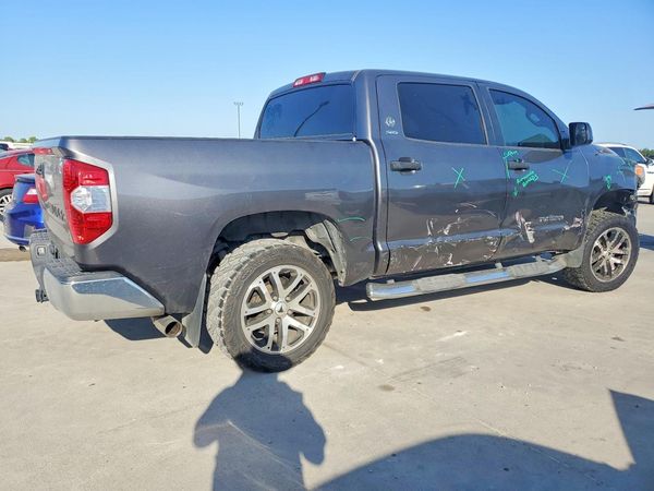 2017 TOYOTA TUNDRA