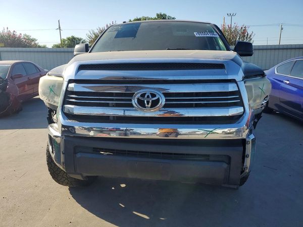2017 TOYOTA TUNDRA