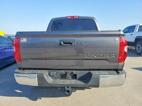 2017 TOYOTA TUNDRA