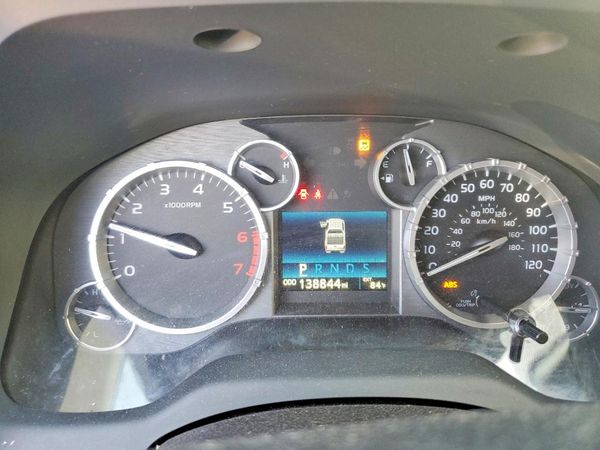 2017 TOYOTA TUNDRA