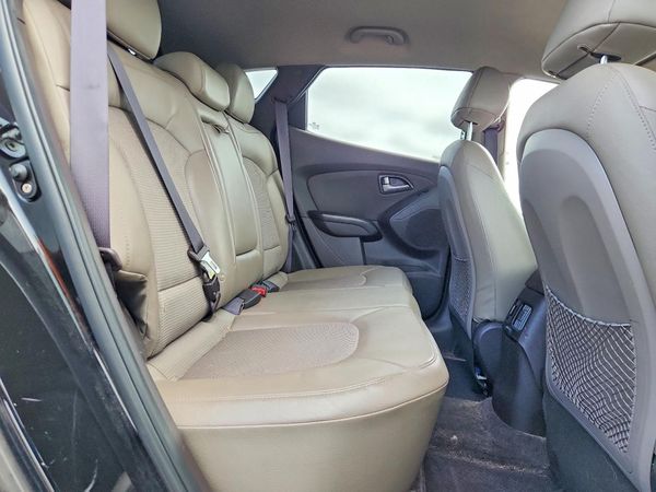 2014 HYUNDAI TUCSON GLS (Middle Level)