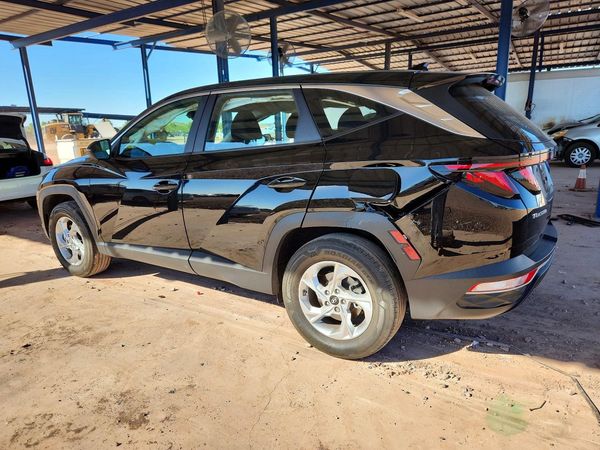 2022 HYUNDAI TUCSON SE