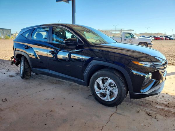 2022 HYUNDAI TUCSON SE