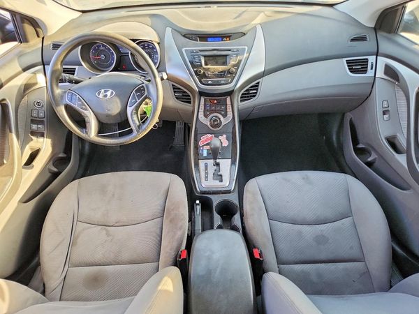2013 HYUNDAI ELANTRA