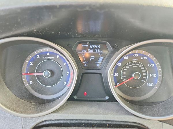2013 HYUNDAI ELANTRA