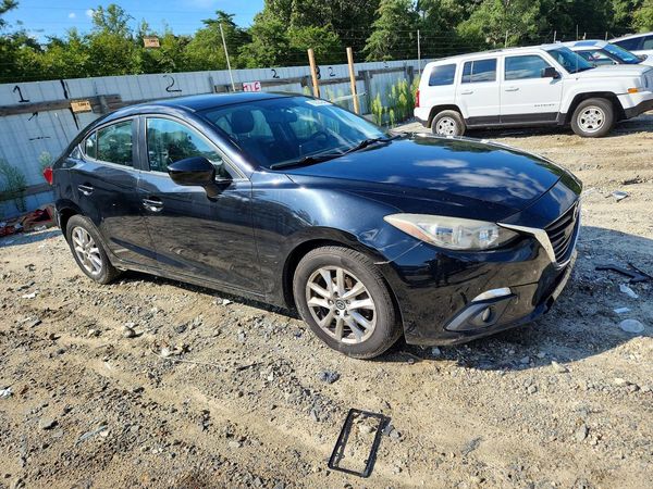 2016 MAZDA 3 SE
