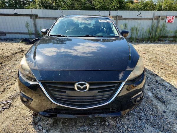 2016 MAZDA 3 SE