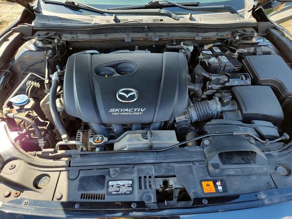 2016 MAZDA 3 SE