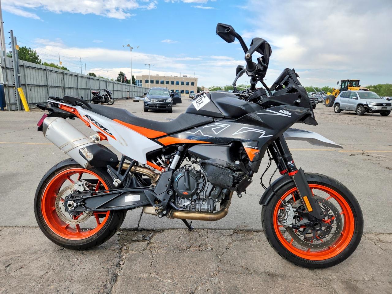 Ktm 890