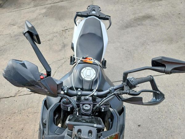 2024 KTM 890
