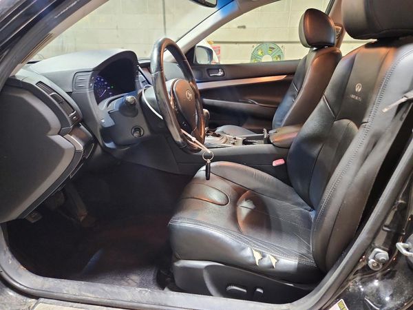 2013 INFINITI G37 SEDAN — DENT