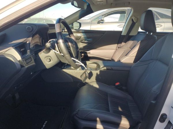 2025 LEXUS ES 350