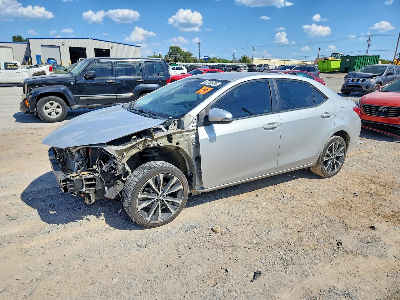 2018 TOYOTA COROLLA L/LE/SE/XLE/XSE — Front 3/4