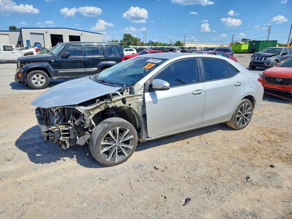 2018 TOYOTA COROLLA L/LE/SE/XLE/XSE — Front 3/4