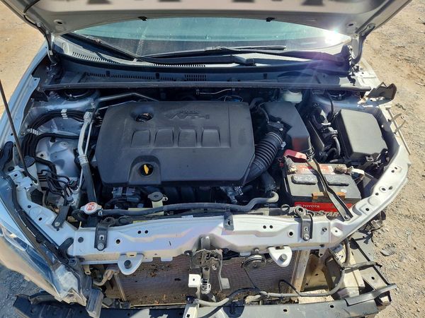 2018 TOYOTA COROLLA L/LE/SE/XLE/XSE — Engine bay