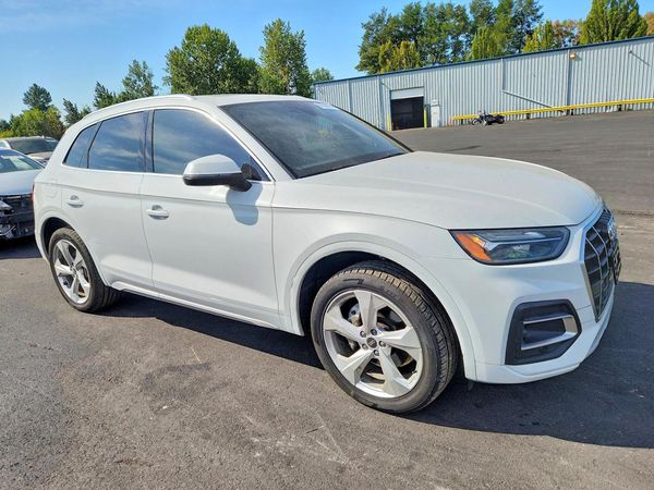2021 AUDI Q5 quattro Premium Plus
