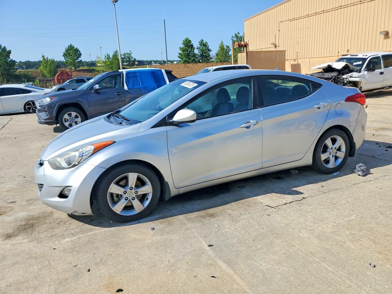 2013 HYUNDAI ELANTRA