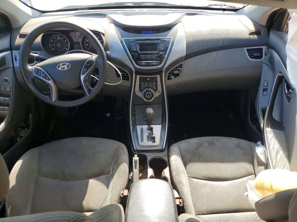 2013 HYUNDAI ELANTRA