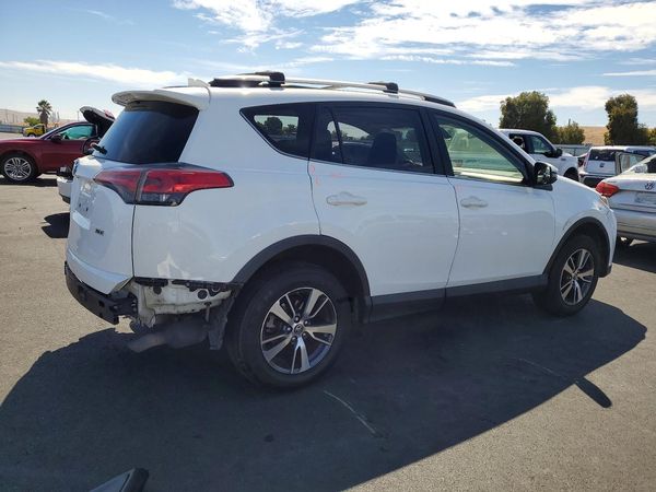 2017 TOYOTA RAV4 XLE