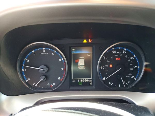 2017 TOYOTA RAV4 XLE