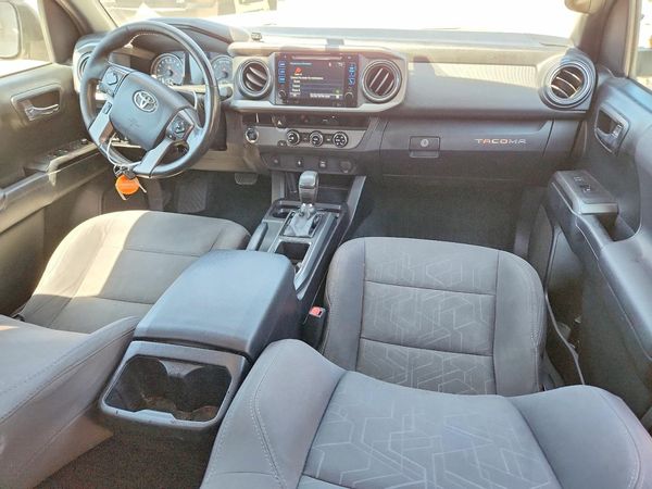 2016 TOYOTA TACOMA
