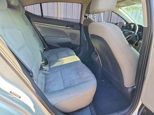 2017 HYUNDAI ELANTRA SE Base