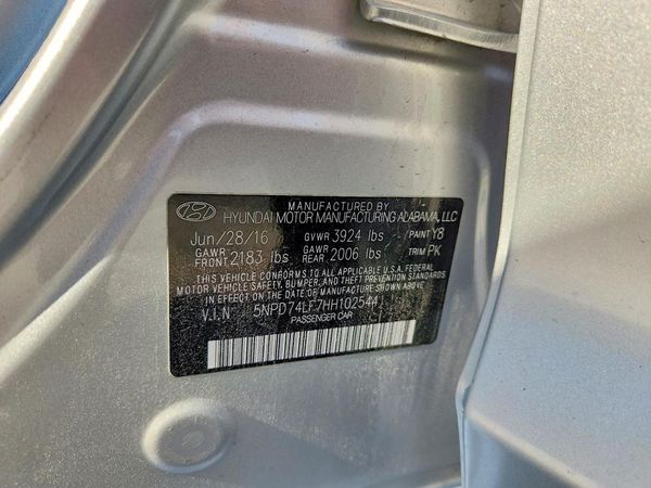 2017 HYUNDAI ELANTRA SE Base