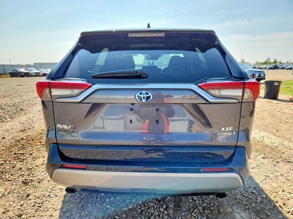 2024 TOYOTA RAV4 XSE