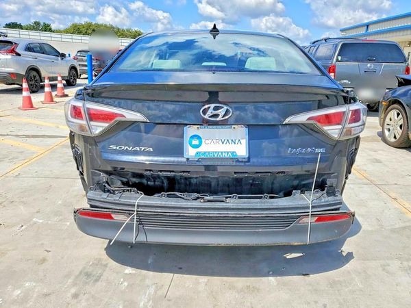 2017 HYUNDAI SONATA SE