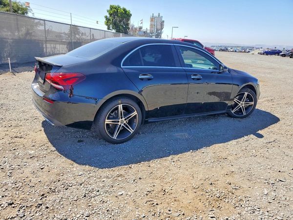 2019 MERCEDES-BENZ A A220