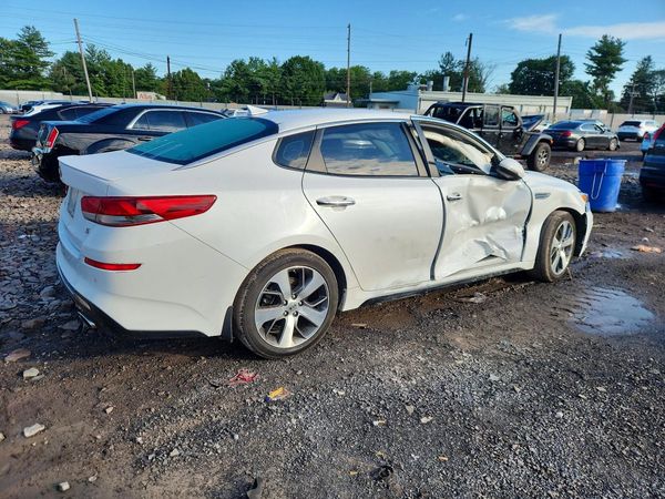 2019 KIA OPTIMA LX, S