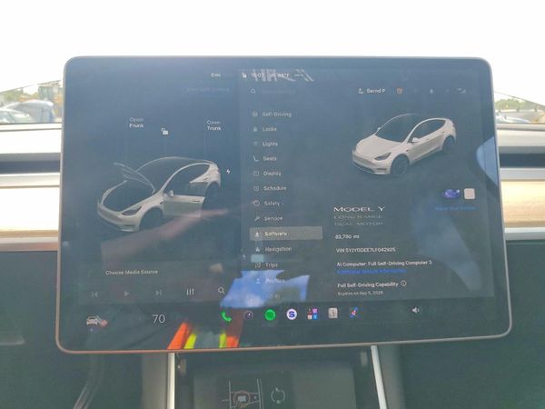 2020 TESLA MODEL Y