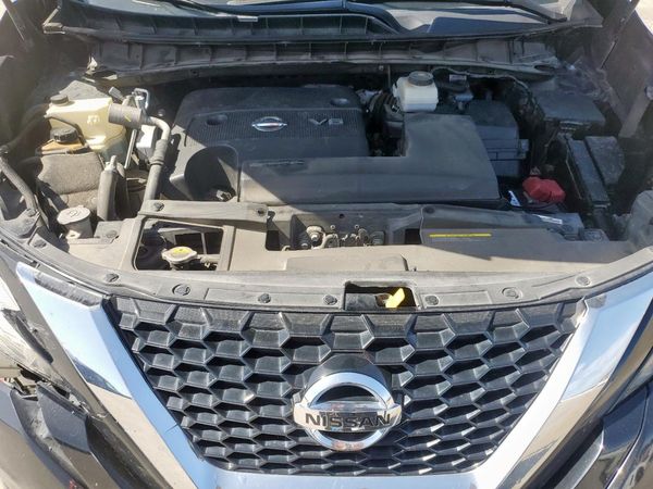 2021 NISSAN MURANO SV — Engine bay