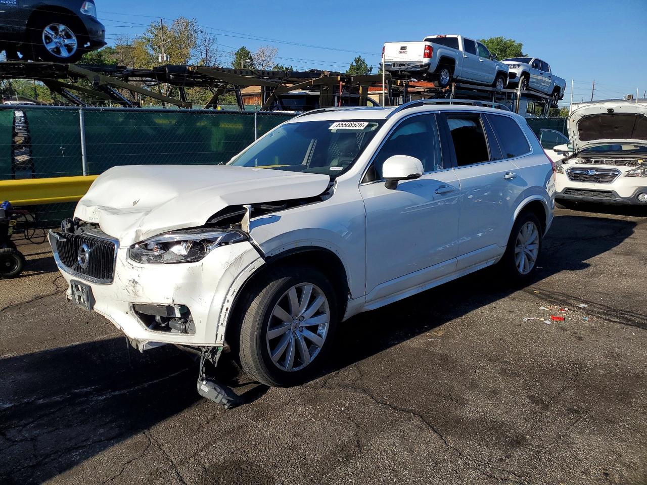 2016 VOLVO XC90 SV42 Momentum — Front 3/4