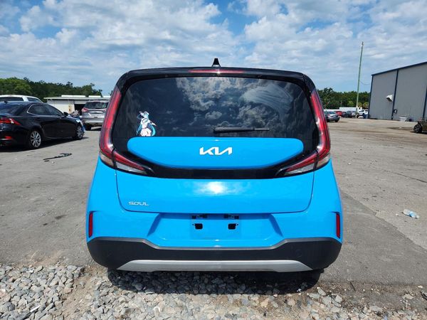 2024 KIA SOUL LX, S