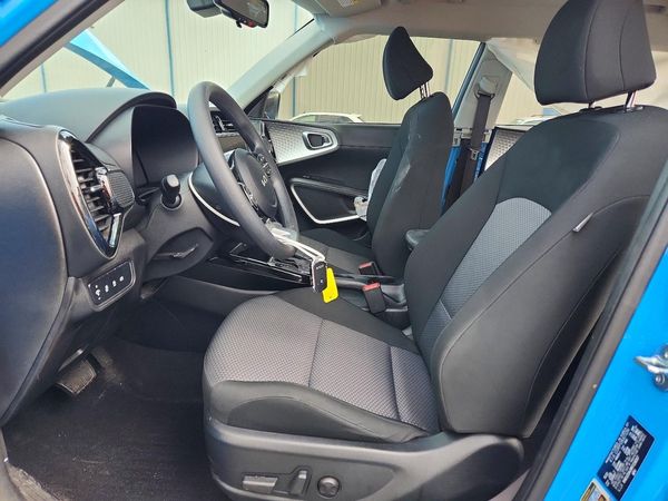 2024 KIA SOUL LX, S