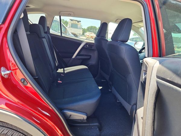 2017 TOYOTA RAV4 LE