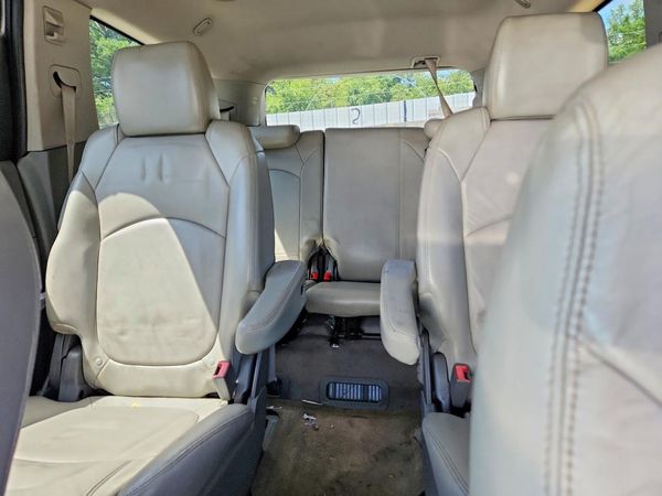 2012 CHEVROLET TRAVERSE L 2LT — SUVN