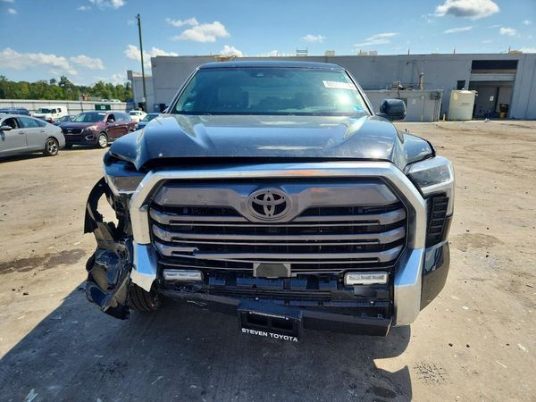 2026 TOYOTA TUNDRA