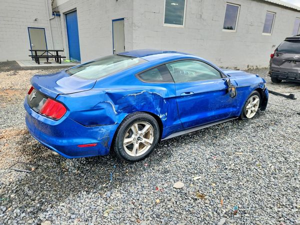 2017 FORD MUSTANG V6 Coupe