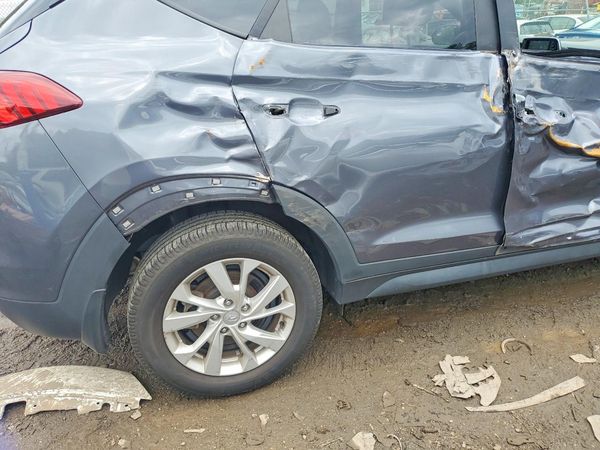 2019 HYUNDAI TUCSON SE