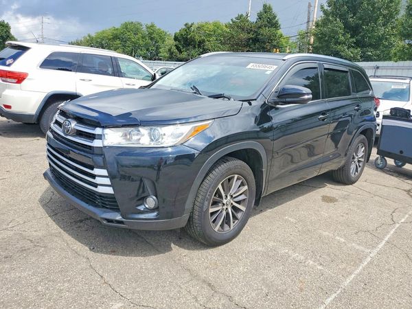 2017 TOYOTA HIGHLANDER SE/XLE