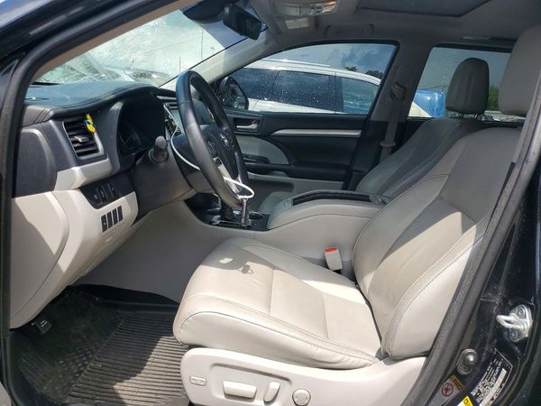 2017 TOYOTA HIGHLANDER SE/XLE