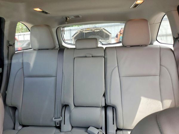 2017 TOYOTA HIGHLANDER SE/XLE