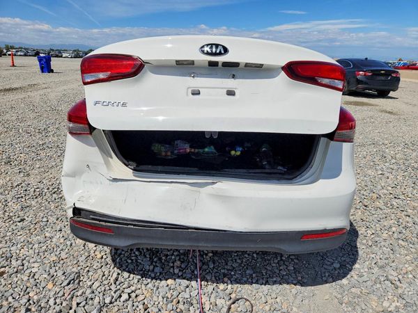 2017 KIA FORTE