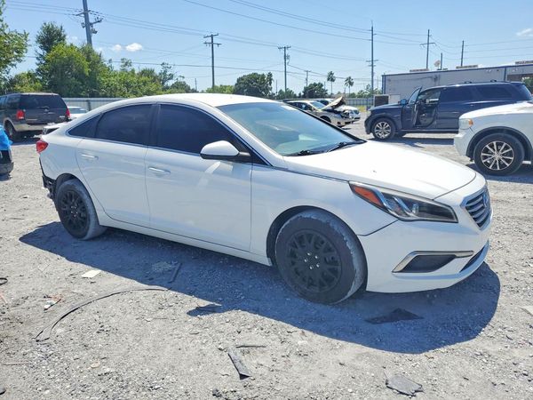 2017 HYUNDAI SONATA SE, Eco