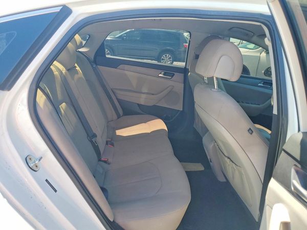 2017 HYUNDAI SONATA SE, Eco