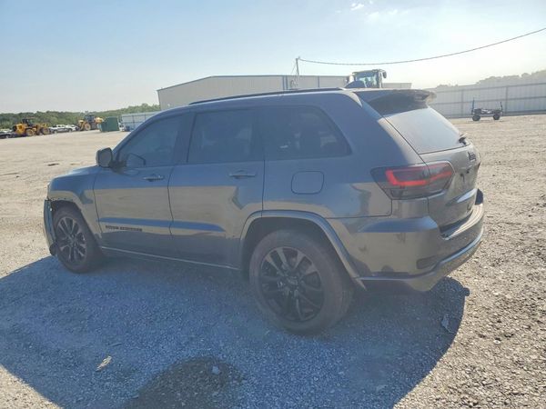 2017 JEEP GRAND CHEROKEE LAREDO 4X2